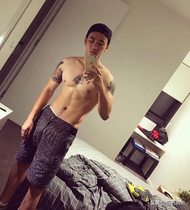 留学澳洲的肌肉天菜，你肯定也用他照片当过头像！