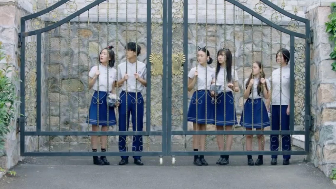 闪光少女剧版和影版的差别 (闪光少女影版vs剧版)