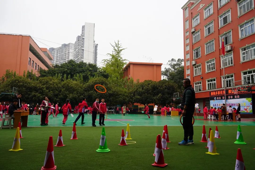 追梦，从新世纪外国语开始！小学职业规划教育，照亮孩子人生航途
