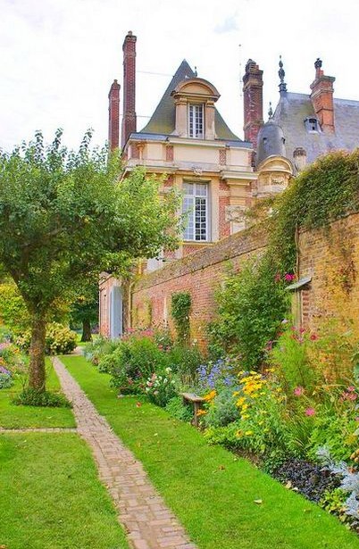 什么星座的男人有处女情结,什么星座男人在乎处女情结