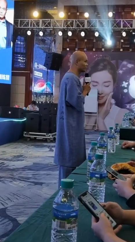 情感大师乐嘉个人资料,情感导师乐嘉的堕落史