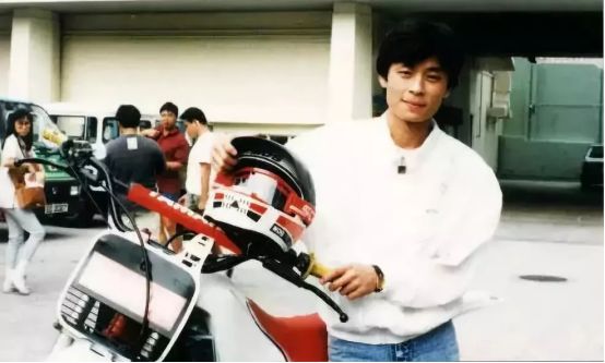 张国荣死时来道别的所有明星名单,张国荣逝世20周年纪念照片