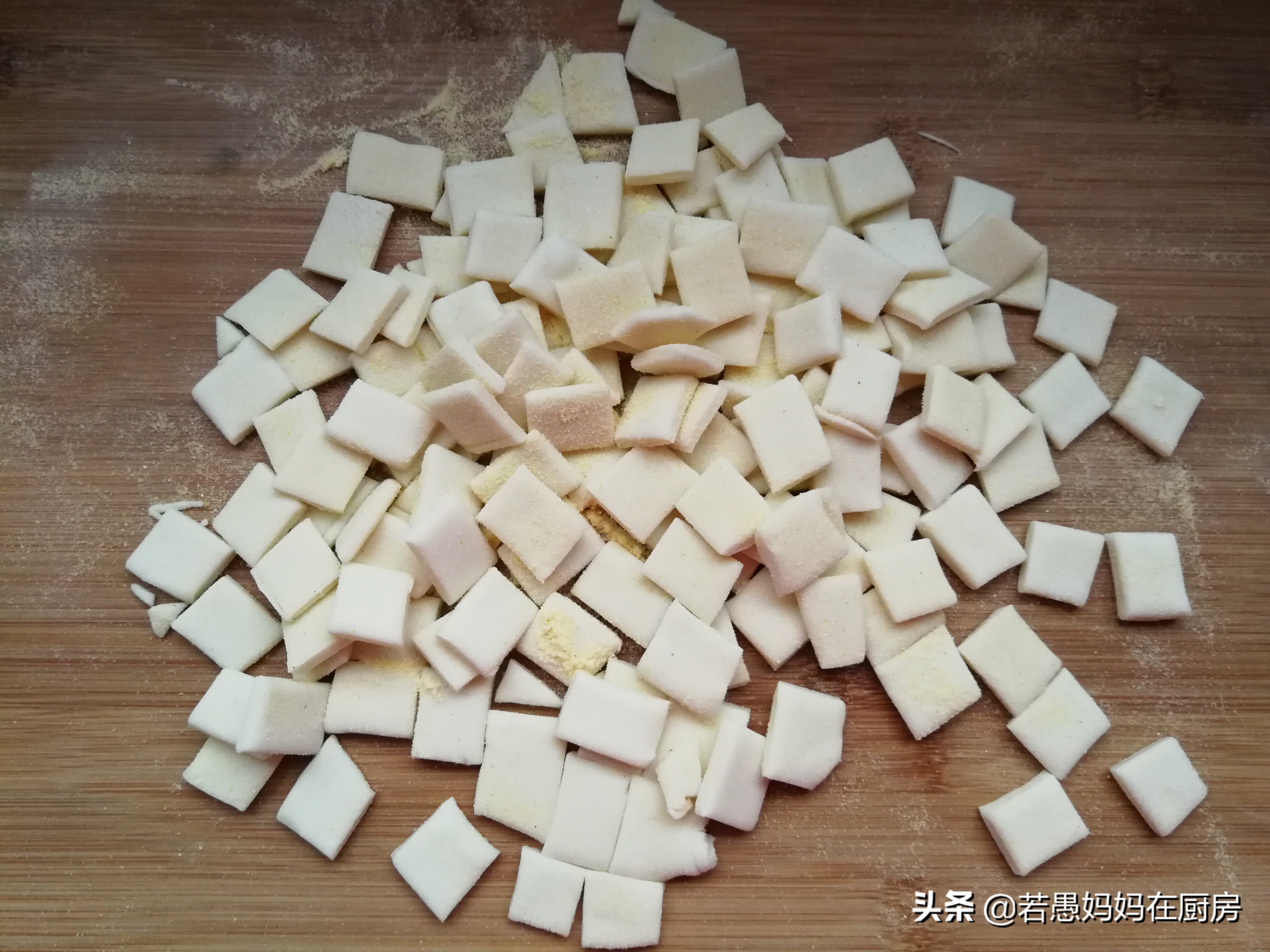 面条不用擀了教你懒人做法,家常擀面条的做法简单又好吃