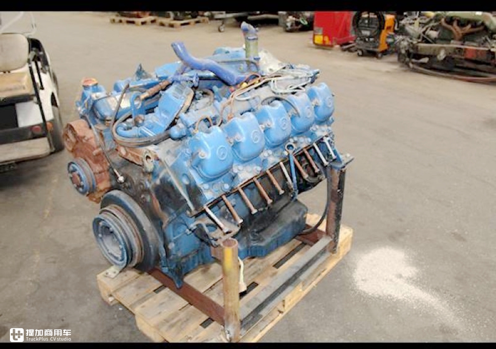 当年国家建设的主力军，排量达惊人的18升，实拍奔驰NG4850大件车