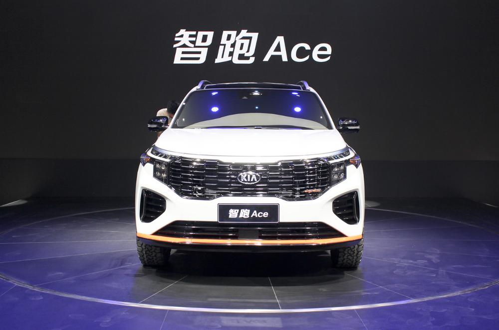 新款起亚智跑suv2022款,起亚智跑新款suv