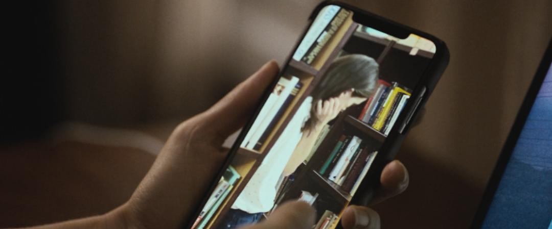 丈夫离奇自杀,竟化作鬼魂留在家中?看一眼镜子,没那么简单……