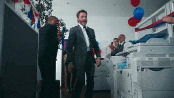 为什么欧美演员素质高,为什么欧美男演员普遍高大