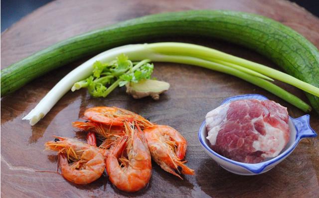 过节吃得太多太油怎么办,过节油腻的东西吃多了