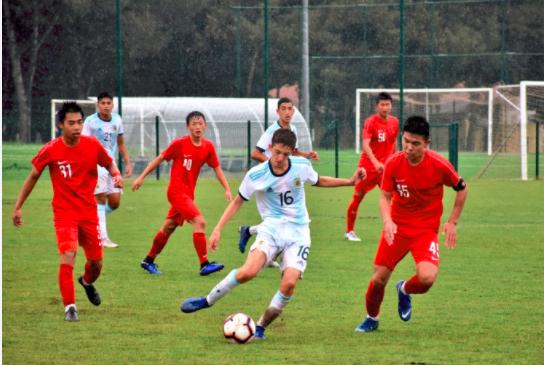 中国队5比1战胜印度队球迷反应,中国队输了却全场欢呼