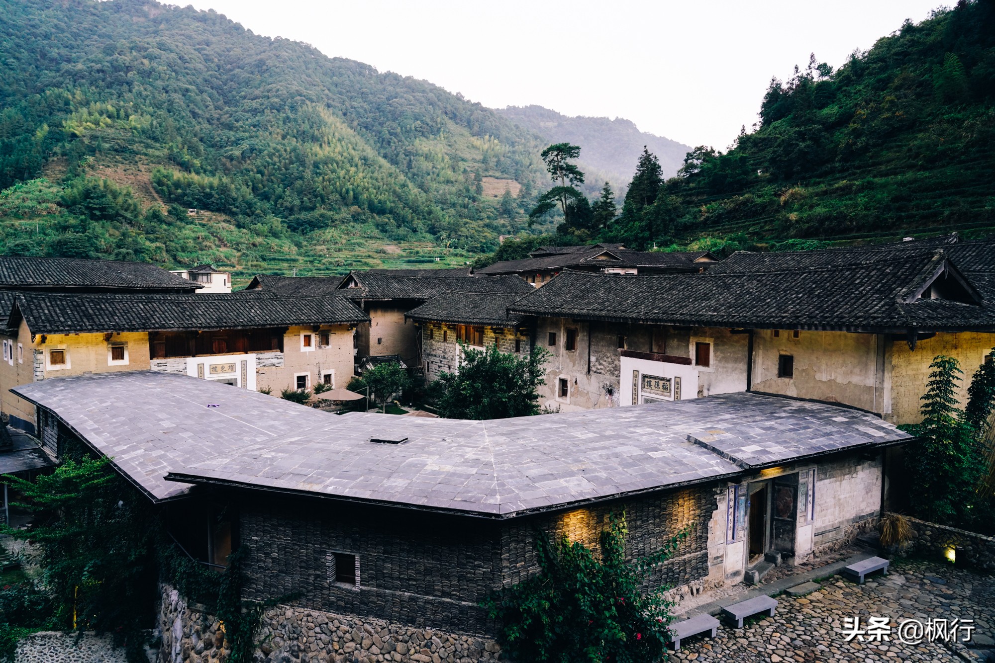 最详细实用福建土楼攻略,南靖土楼3天2晚住宿团购