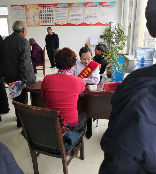 山村里的白大褂,潍坊市中医院白大褂