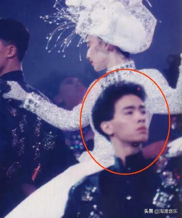 小混混歌手,组过乐队的rapper