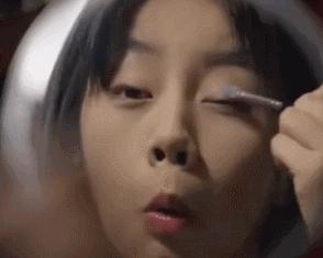 化妆为什么感觉更丑了,化妆显老的三个细节