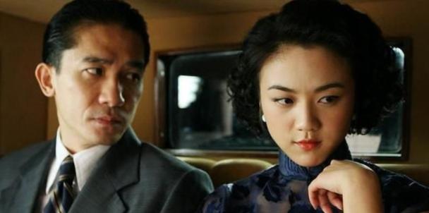 张爱玲的《色戒》写了三十多年，真的不只是色情那么简单