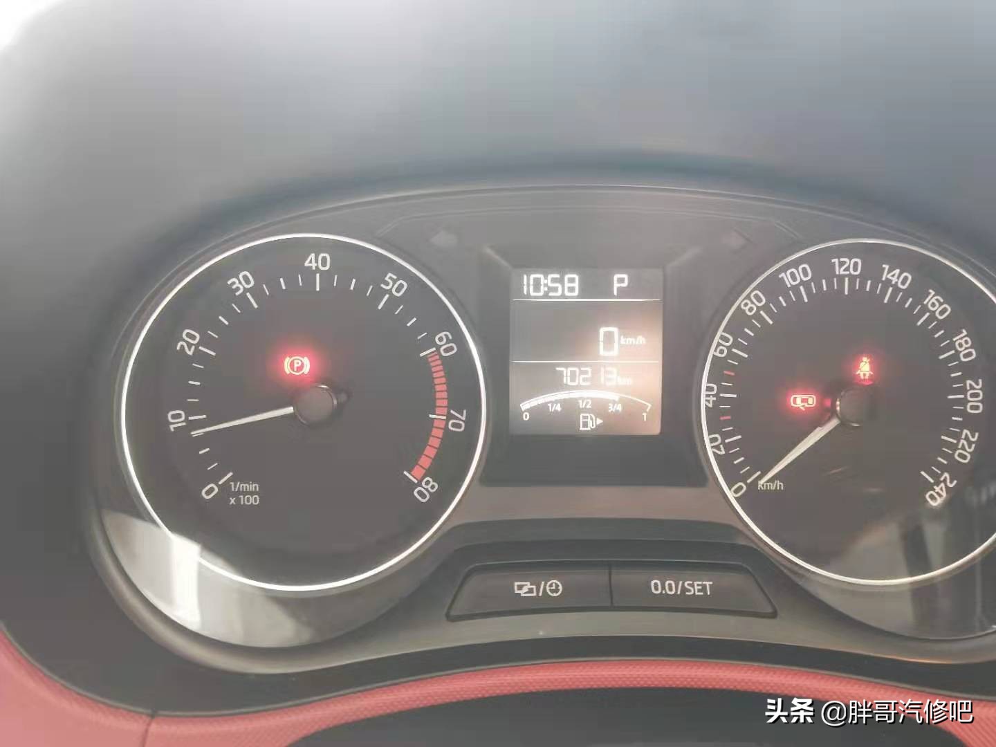 大众ea211发动机正时皮带更换时间,大众ea211发动机1.6涨紧轮