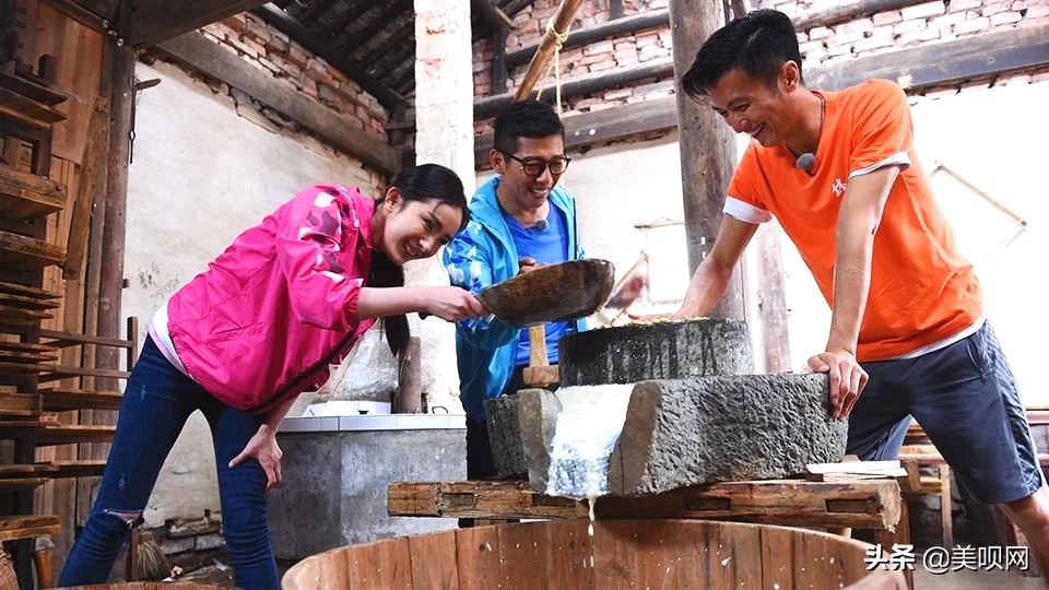 王源王俊凯杨紫肖战,微博之夜肖战杨紫王源