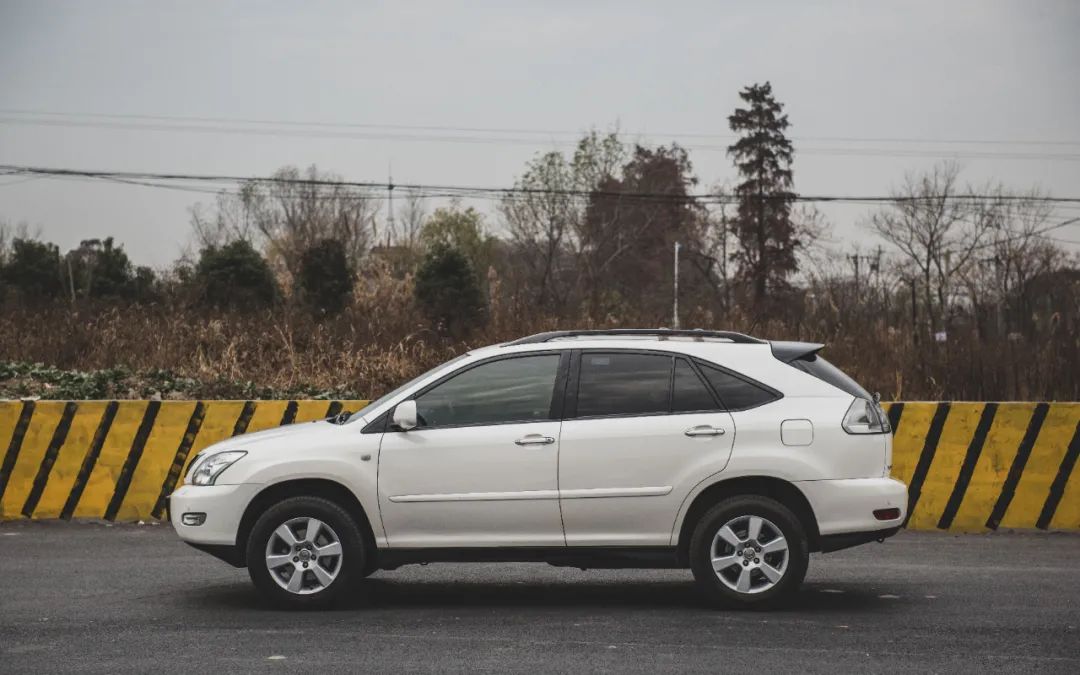 为什么要买百万级别的车,有没必要再买个破车