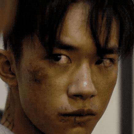 易烊千玺从小鲜肉到晋升影帝,易烊千玺的流量惊呆老前辈