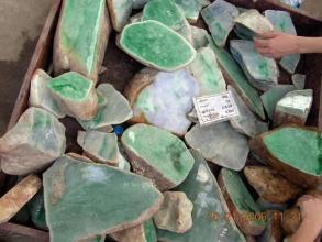 东莞翡翠原石加工,临朐县翡翠原石加工