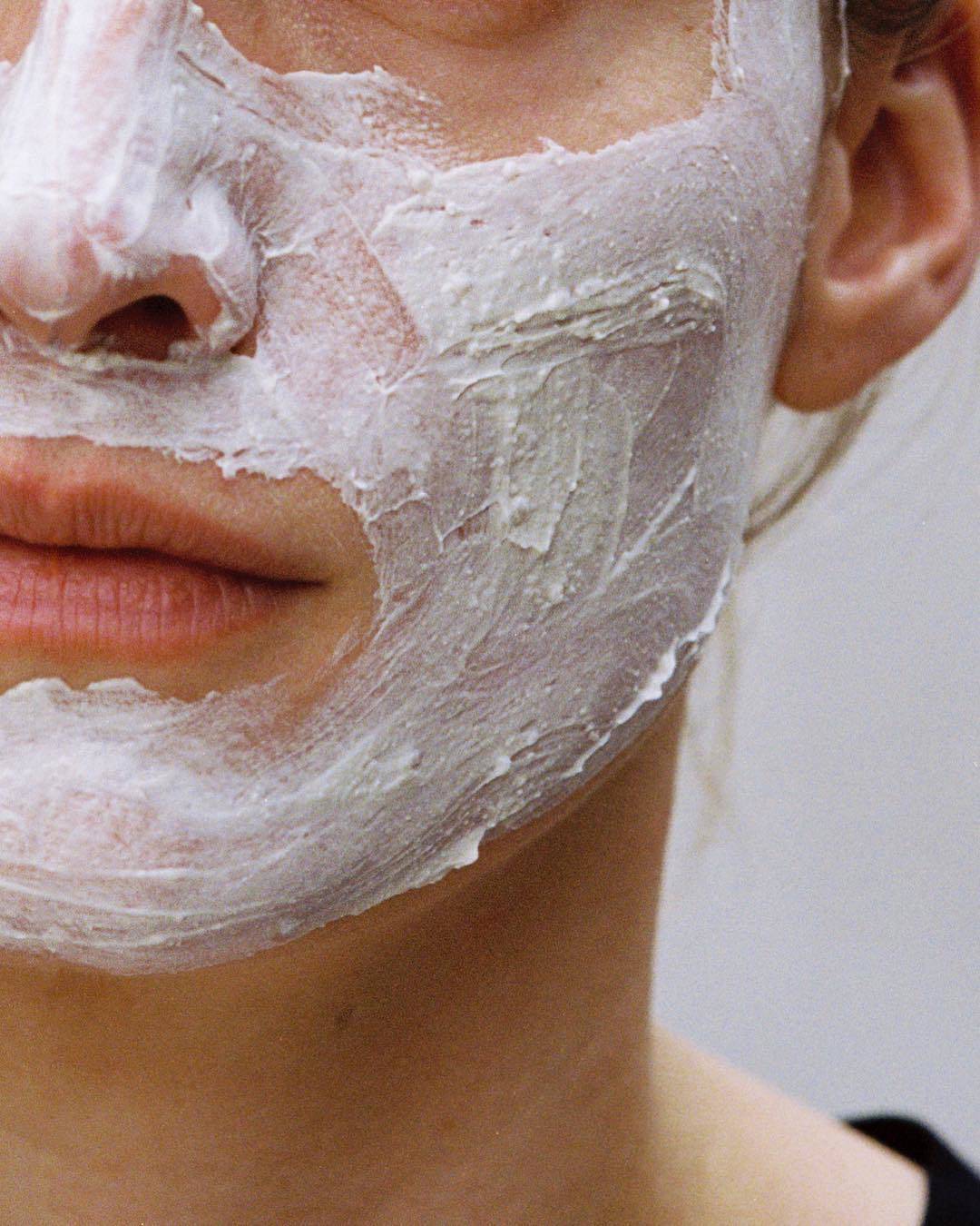 长时间没清理脸部,长期不正确的洗脸方式