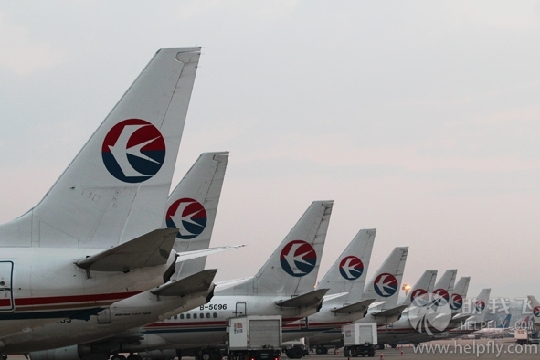 为什么偏偏是你原版视频,为啥有的航班不靠廊桥