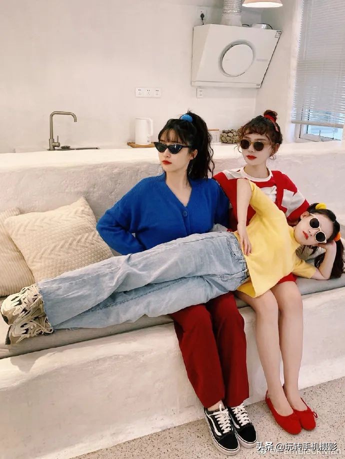 室内泳池闺蜜拍照姿势,多个闺蜜拍照姿势大全