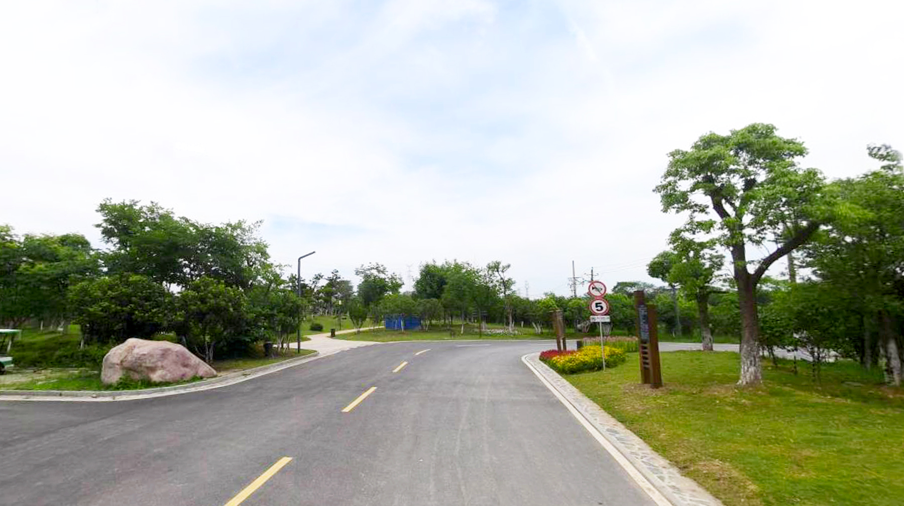 东西湖府河大堤春游,武汉公园春游