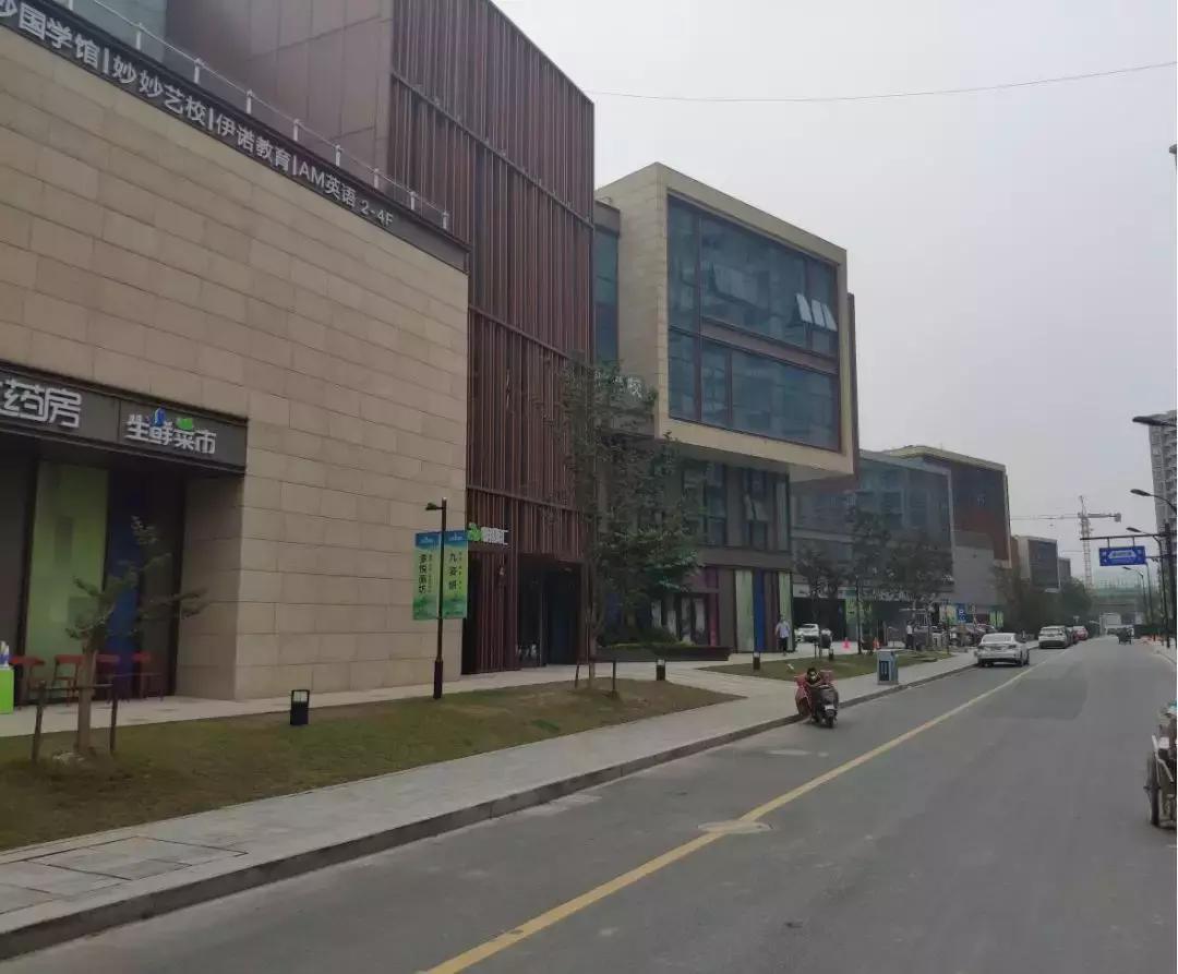 贵阳恒大帝景精装房交付实拍图,恒大帝景三期复工现场