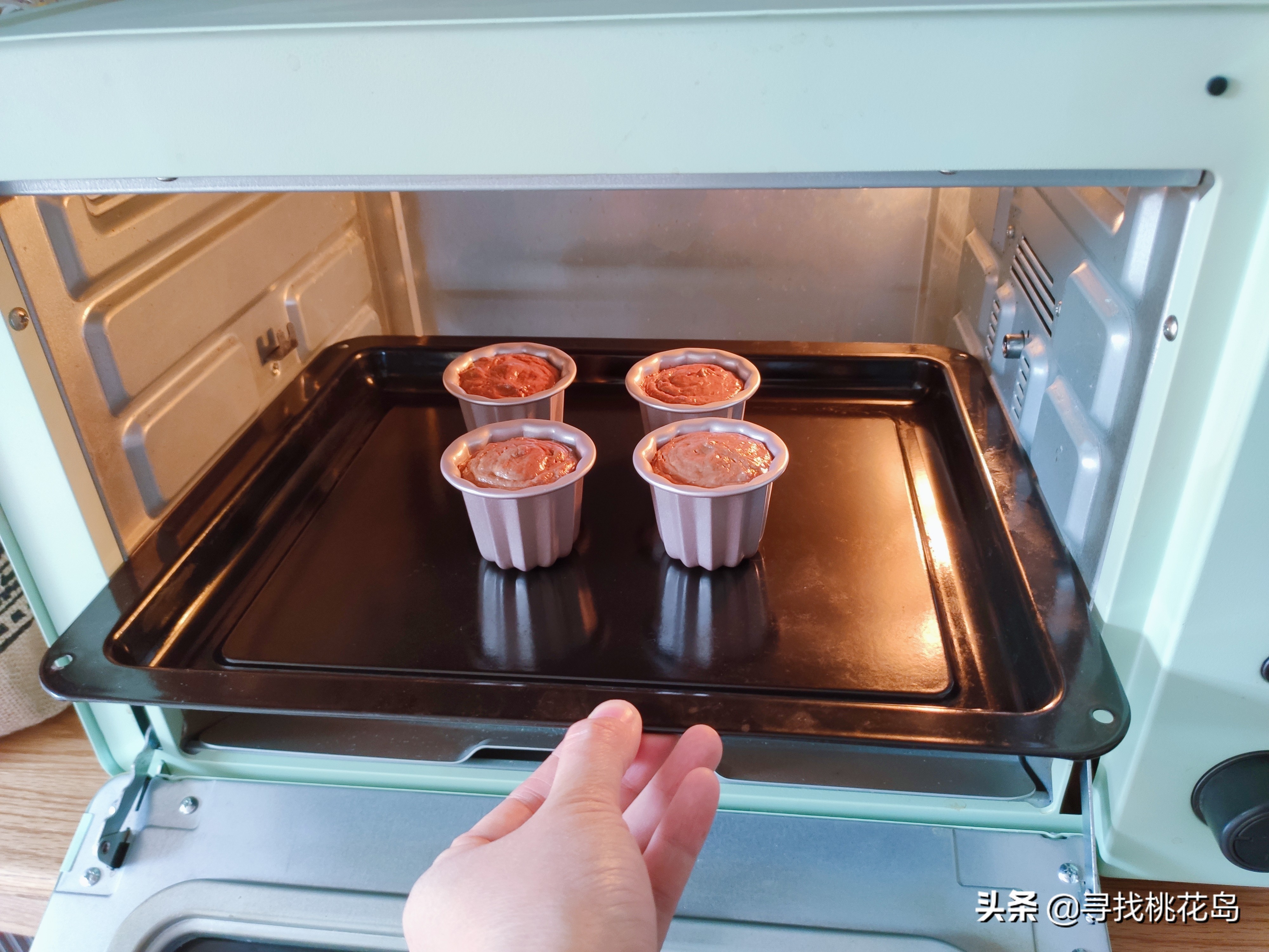 小熊巧克力蛋糕教程,小猪做巧克力蛋糕