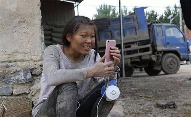 卖惨水泥妹现状,水泥妹卖惨视频