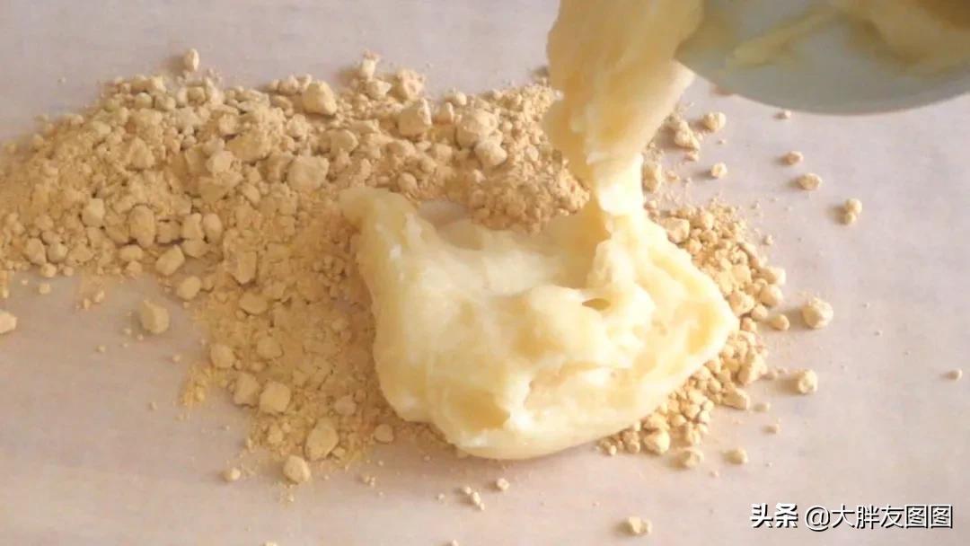 不用烤箱不用锅的麻糍,自制花生糍