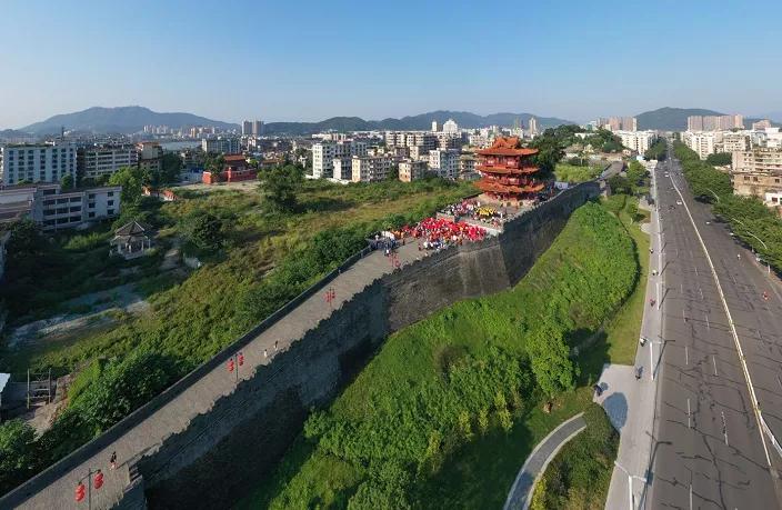 璧拌繘鑲囧簡,璧拌繘鑲囧簡浜嗚В鑲囧簡