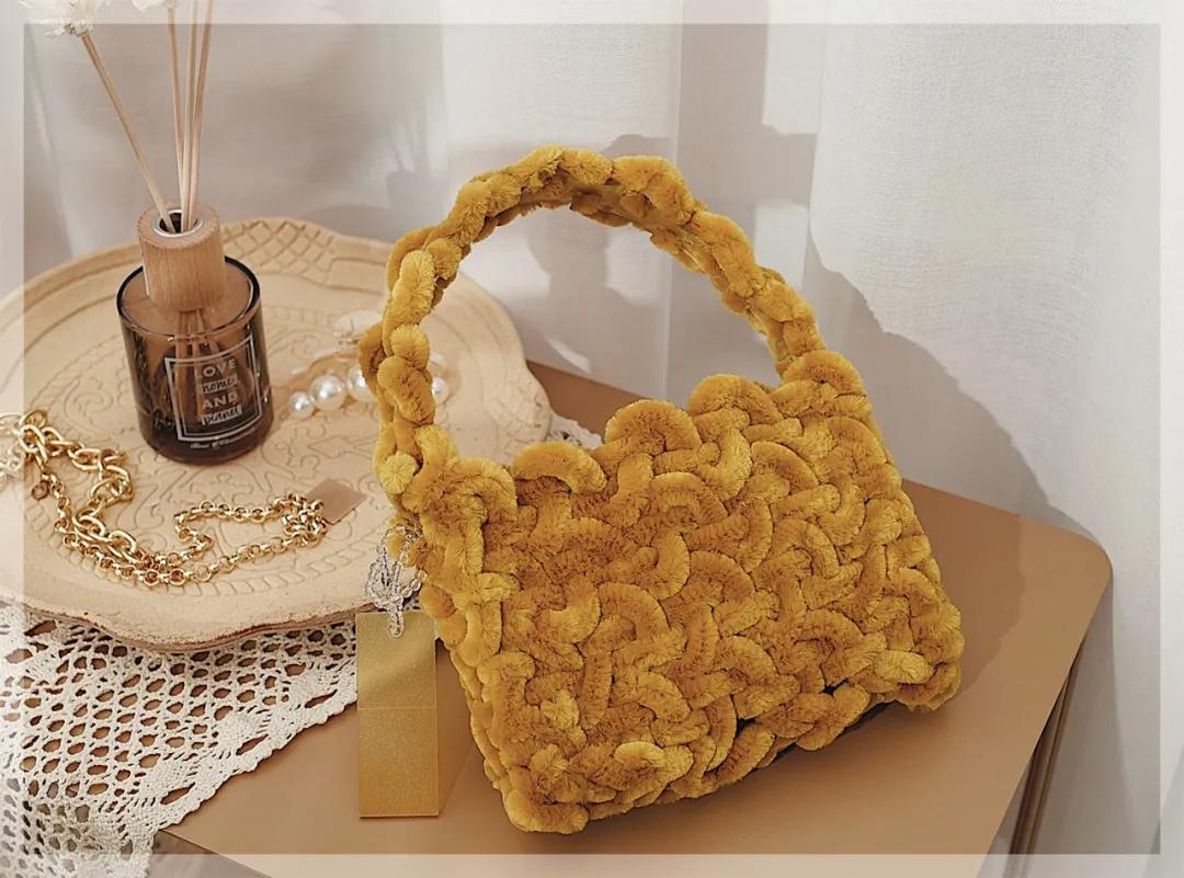 100元左右最好看的小众包,百元小众包却拥有千元质感