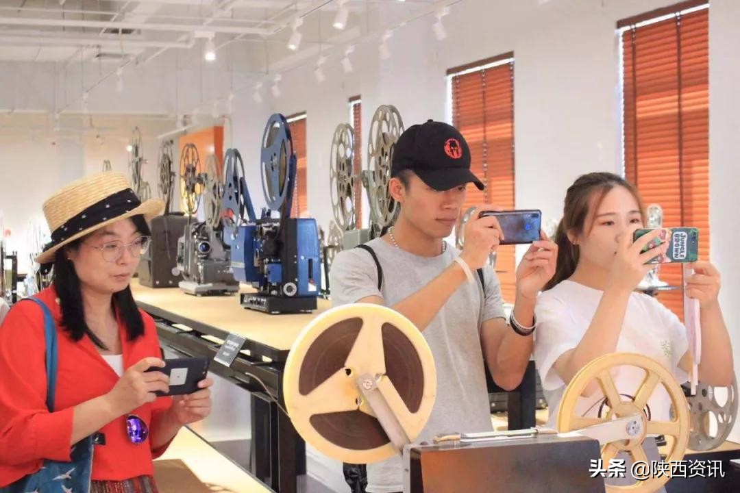 西影电影艺术体验中心今日开馆，大学生：很值得体验