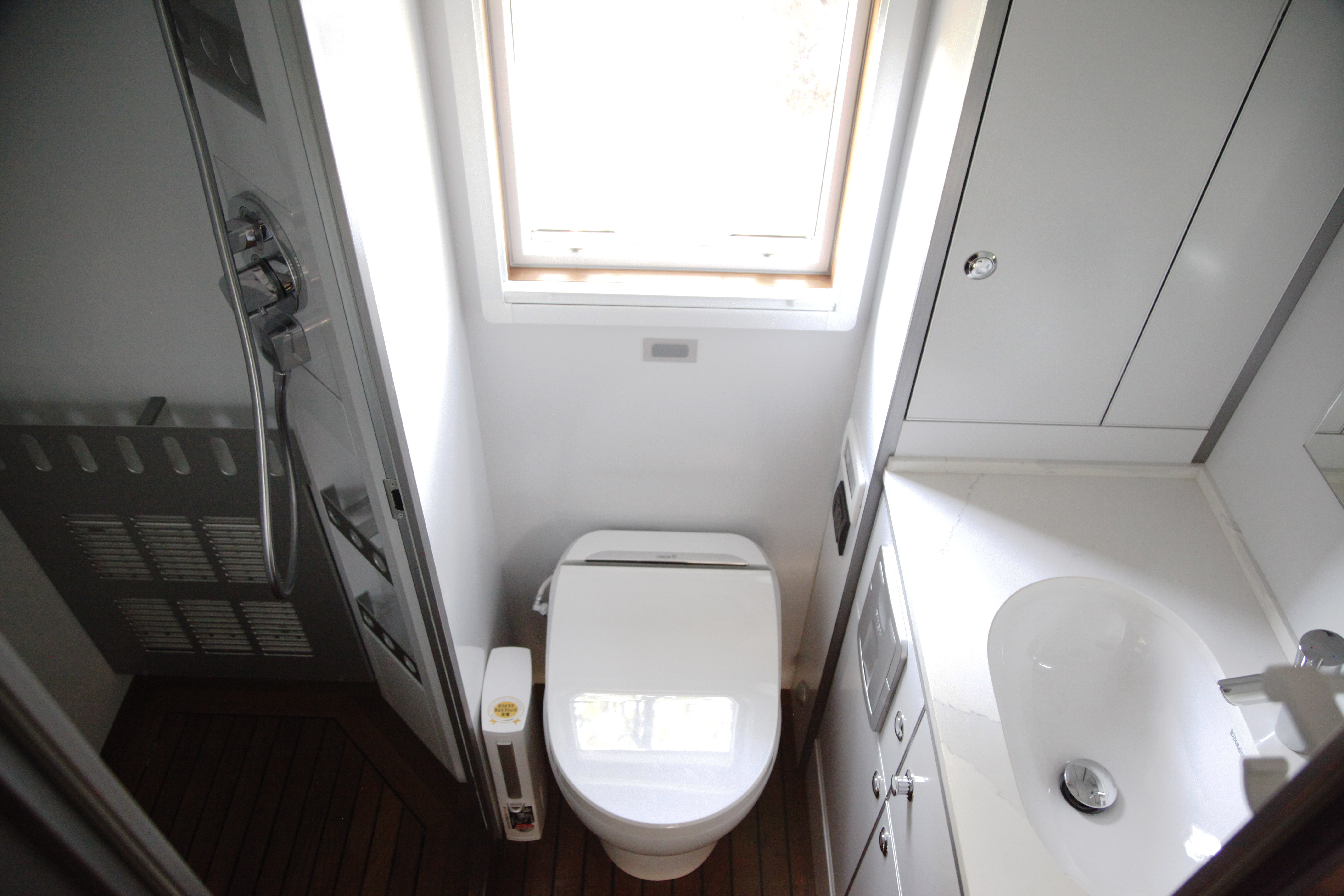 越野强劲王者，独栋别墅享受，阿莫迪罗曼8x8征服你了吗？