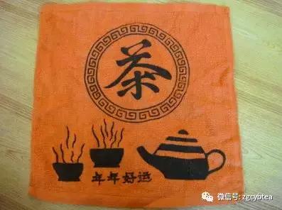 茶桌上稀奇古怪摆件,茶桌上的各种茶具
