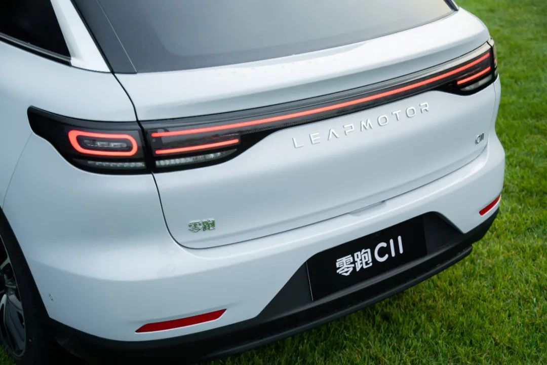 零跑c11纯电版深度试驾,零跑c11汽车试驾视频