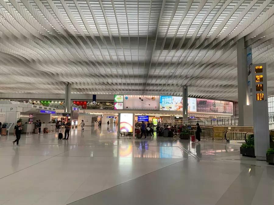 从来没见过如此冷清现场,从没见过如此空荡荡的长沙