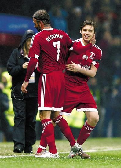 盘点那些足球的名场面,最令人热泪盈眶的一场足球比赛