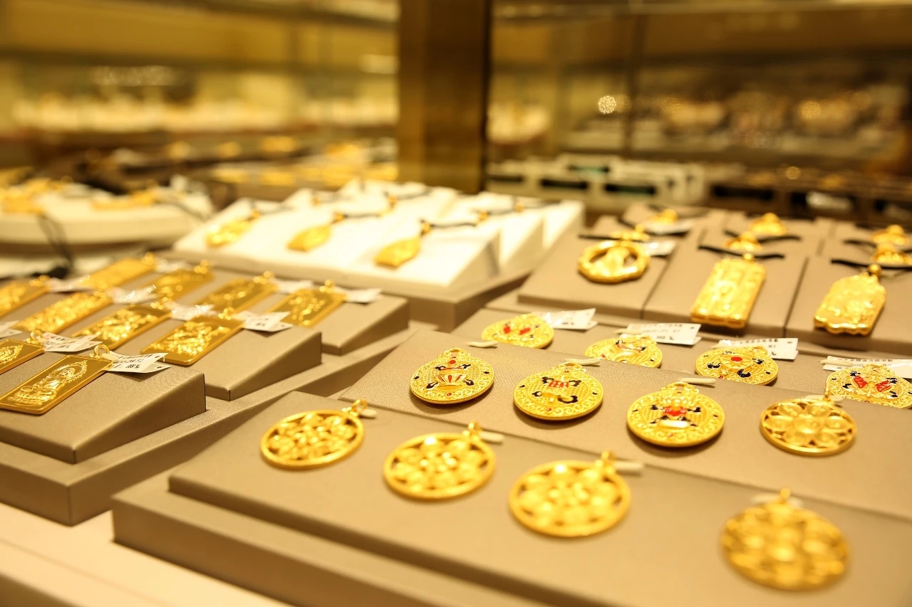 黄金首饰零售价600元一克,购买黄金首饰如何选择,好看又不贵?