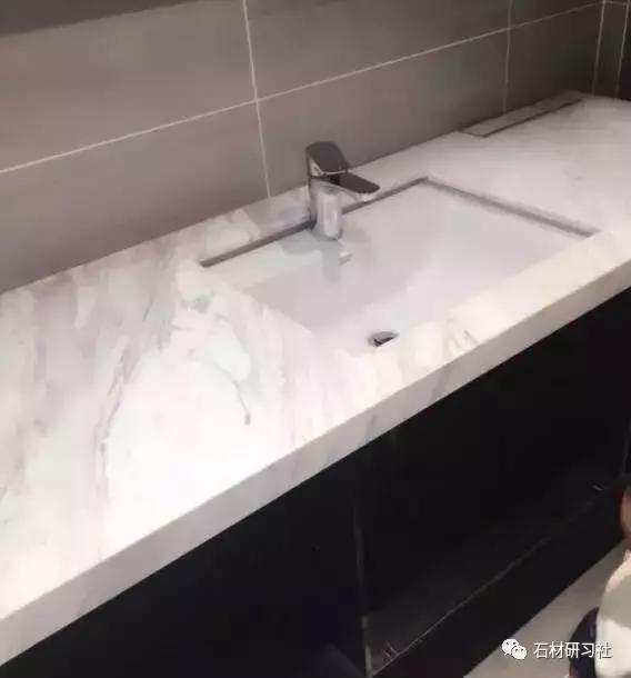 爵士白为什么越卖越贵,爵士白落伍了吗