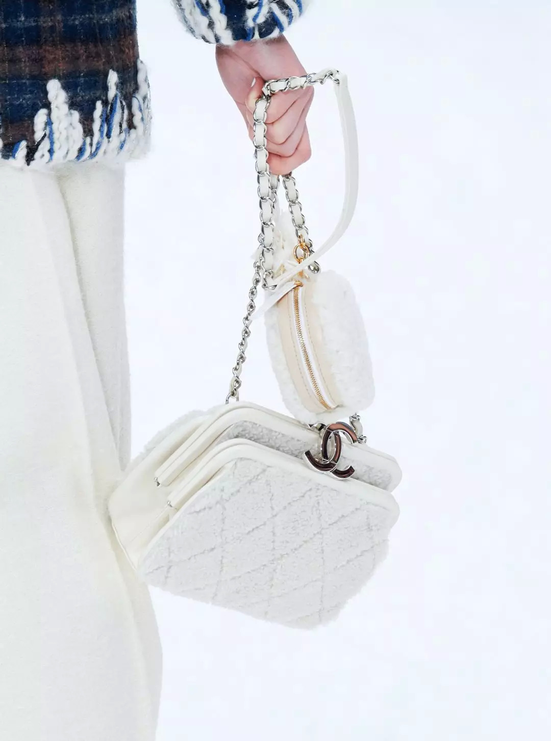 买一送一的背包,买一送一背法