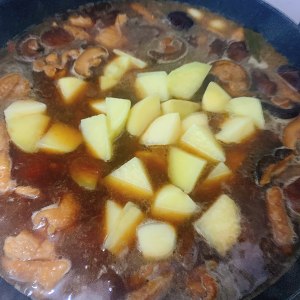 外卖黄焖鸡怎么做出餐快,黄焖鸡米饭外卖做法