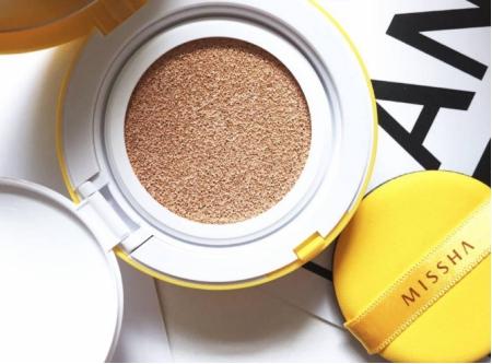 好用气垫持久遮瑕谜尚,谜尚魅力滋润无瑕气垫