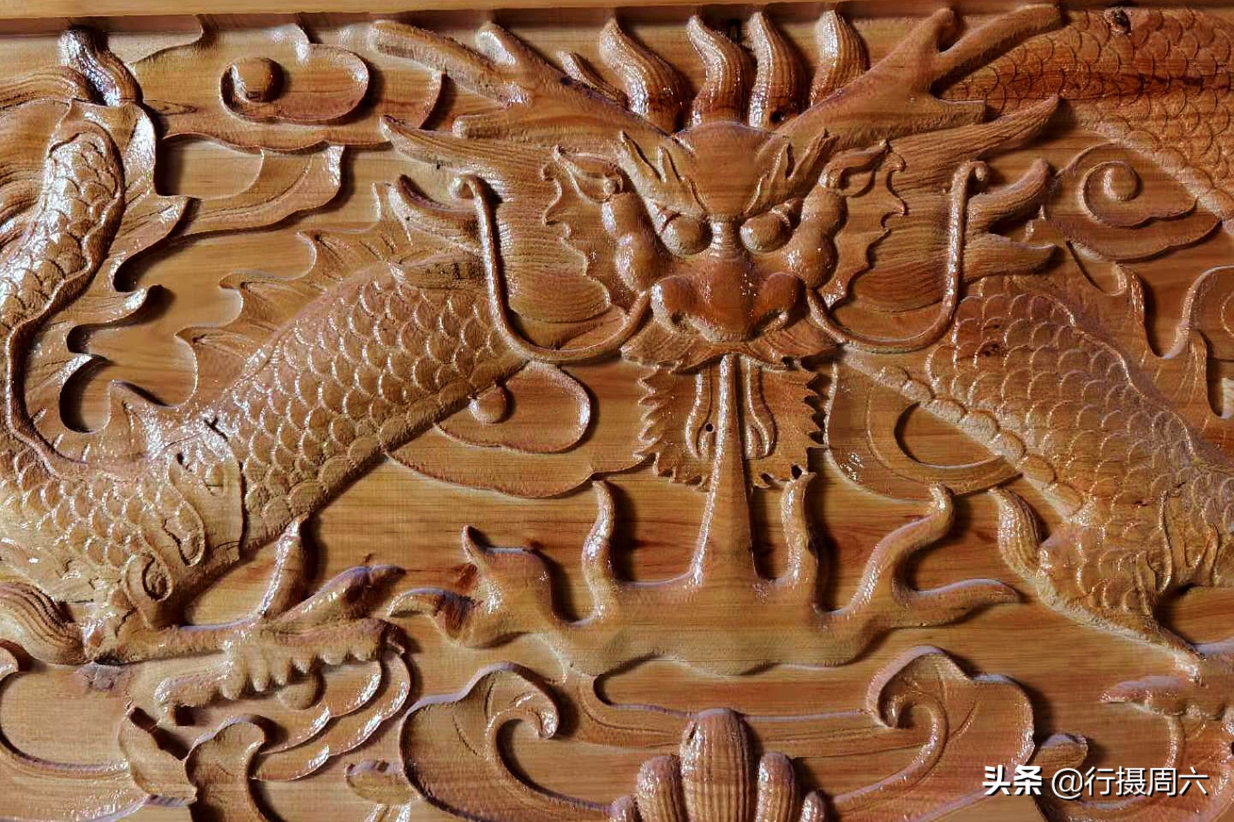 山西农民做棺材生意，“看人下菜”，有人免费，有人掏钱