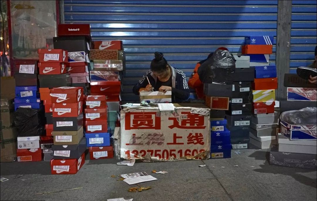 nikeadidas十大经典款,让nike害怕的跑鞋