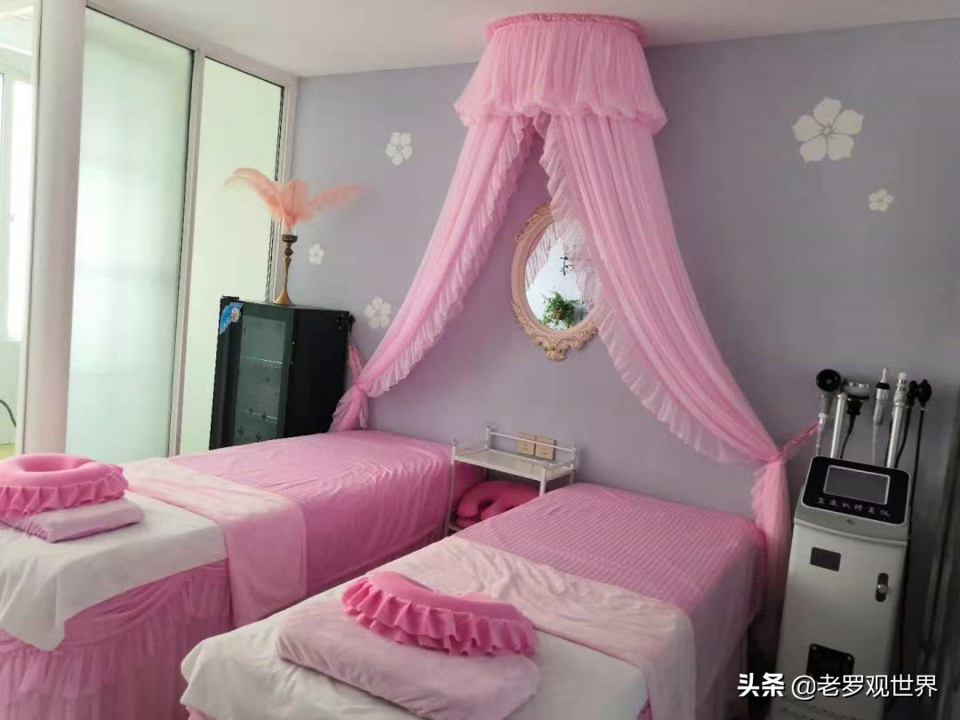 四川省达州市渠县女歌手黄英,黄英来达州演出