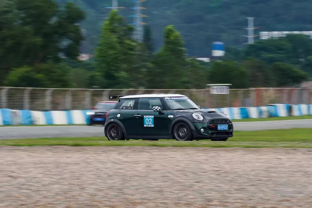 为了这场比赛，我买了一台MINI！