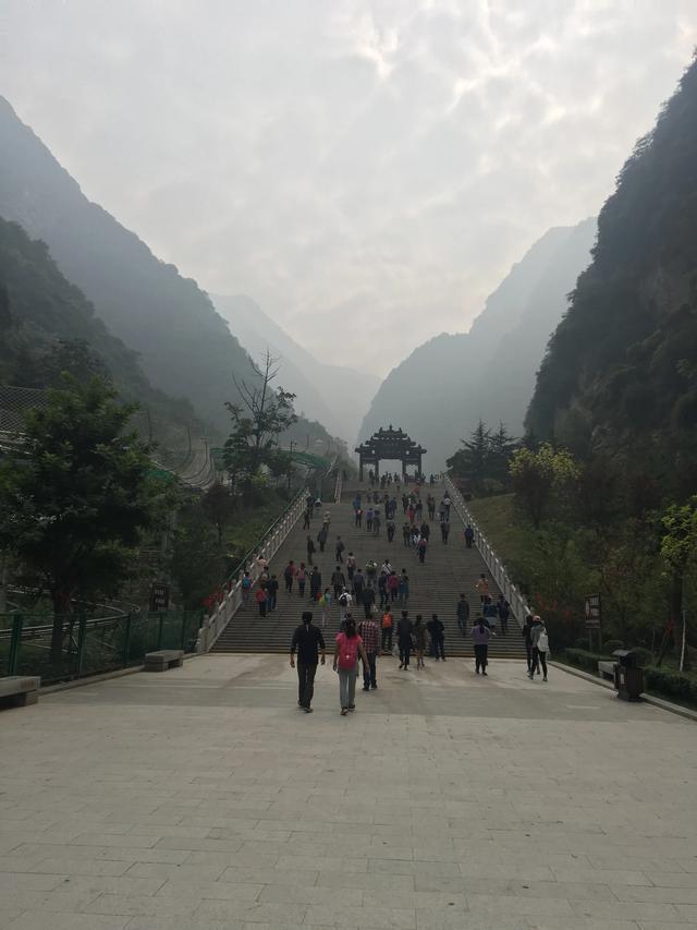 华山自驾最惊险的道路,华山最惊险的公路