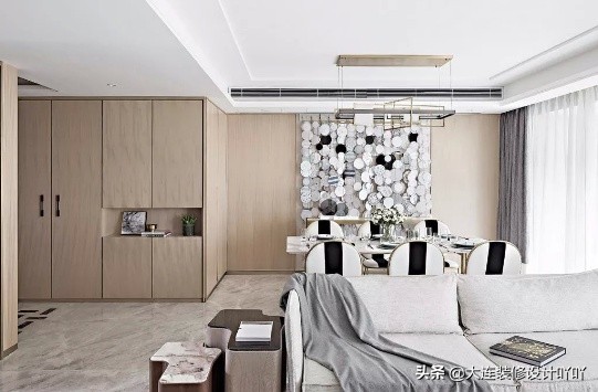 大连现代极简装修风格,现代轻奢装修风格高级感70平